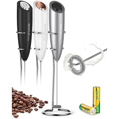 Abbildung von SIMPLETASTE Milchaufschäumer Elektrisch, Handheld Schaumbereiter mit 2 Batterie und Stab, Milk Frother für Cappuccino, Kugelsicherer Kaffee, Latte