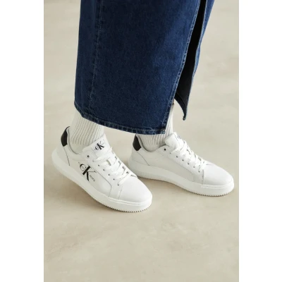 Abbildung von Calvin Klein Jeans Chunky Cupsole Sneaker low, Damen, Größe: 37, Bright white/black Schuhe