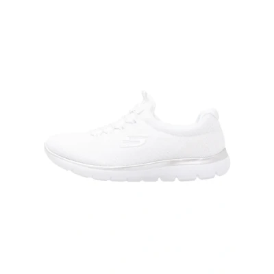 Abbildung von Skechers Damen Summits Sneaker, White Silver, 37.5 EU