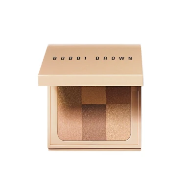 Abbildung von Bobbi Brown Nude Finish Illuminating Powder Buff 6,6 Gramm