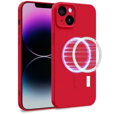 Abbildung von MyGadget Hülle für Apple iPhone 14 Plus [ kompatibel mit MagSafe ] Zweilagige Handyhülle Kameraschutz Cover Innenfutter &amp; Silikon außen Rot