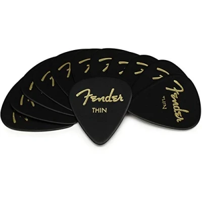 Abbildung von Fender 351 Shape Premium Plektren (12 Stück) für E Gitarre, Akustikgitarre, Mandoline und Bass Thin Grün (Moto)