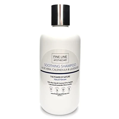 Abbildung von 99% Natürlich BERUHIGENDES SHAMPOO ALOE VERA, RINGELBLUME &amp; LAVANDEL 250 ml von Fine Line Apothecary. Keine Sulfate, Parabene. Konzentriert. pH 5,5 für Empfindliche Haut.