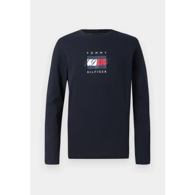 Abbildung von Tommy Hilfiger Langarmshirt &quot;LINEAR FLAG GRAPHIC&quot;, Jersey, Rundhals, Regular Fit, Longsleeve