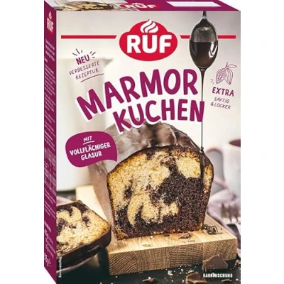 Abbildung von RUF Marmorkuchen, Backmischung für einen Kastenkuchen mit hellem Rührteig, Kakao Mischung und vollflächiger Schoko Glasur