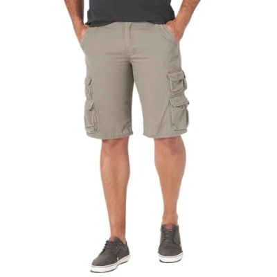 Abbildung von Wrangler Authentics Herren Premium Twill Cargo Shorts Grün 52