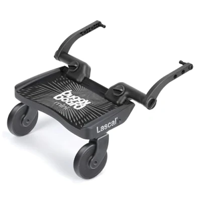 Abbildung von Lascal BuggyBoard Mini, Kinderbuggy Trittbrett mit Stehfläche, Kinderwagen Zubehör für Kinder von 2 6 Jahren (22 kg), kompatibel fast jedem Buggy und Kinderwagen, schwarz