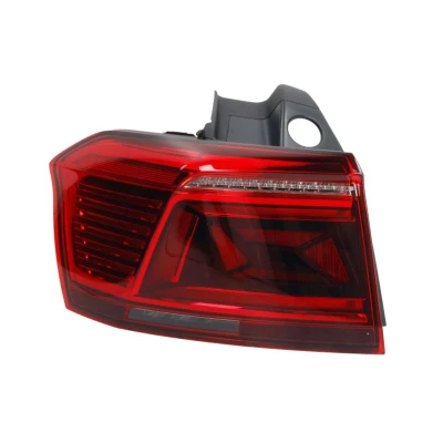 Abbildung von MAGNETI MARELLI 714081870101 Rückleuchte links äusserer Teil LED VOLKSWAGEN: Passat B8 Variant, Alltrack