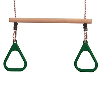 Abbildung von Loggyland Turnring Holztrapez mit Kunststoffringen, in ergonomischer Dreiecksform
