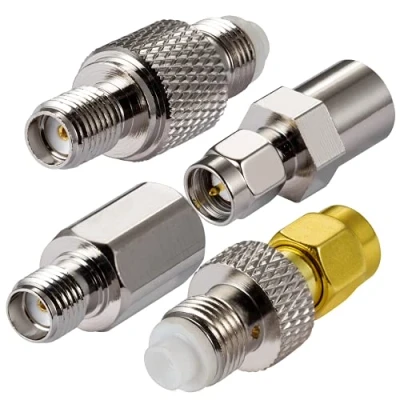 Abbildung von Vecys 4G Antennenadapter SMA Adapter FME zu 4 Kit für 2G 3G LTE Antennenrouter UMTS Mobile Broadband Hsdpa WLAN Wireless (4pcs)