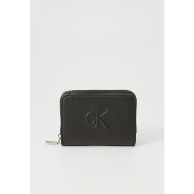 Abbildung von Calvin Klein Jeans Sculpted FLAP ZIP Around Geldbörse, Damen, Größe: One Size, Black