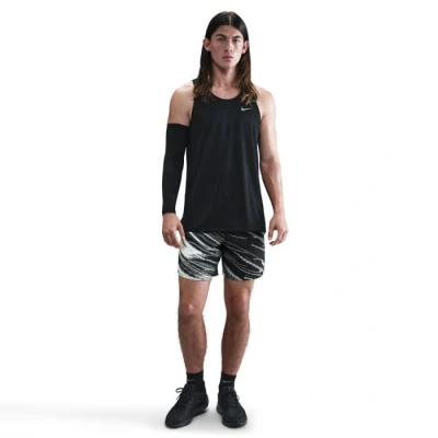 Abbildung von Dri Fit Stride Shorts L