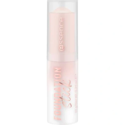 Abbildung von essence FOUNDATION stick, Nr. 10, Nude, pflegend, abdeckend, weichzeichnend, natürlich, vegan, ölfrei, ohne Konservierungsstoffe, Parabene, 1er Pack (10g)