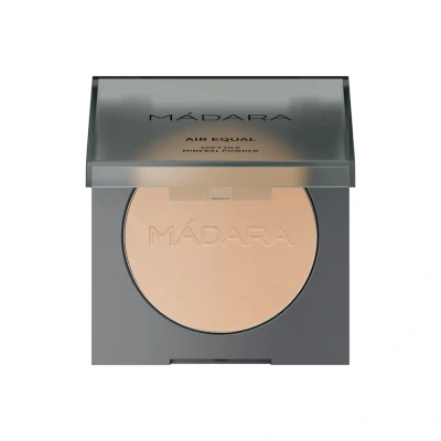 Abbildung von MÁDARA AIR Equal SOFT SILK Mineral Powder Puder, Damen, Größe: 9 g, #2 beige