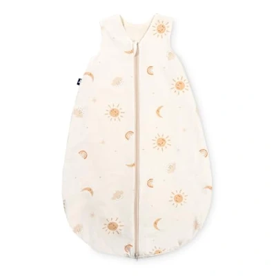 Abbildung von Julius Zöllner Sommerschlafsack Jersey Happy Sun, Größe 56/62 aus weicher Baumwolle, sicher und schadstoffgepüft, ideal für warme Sommernächte