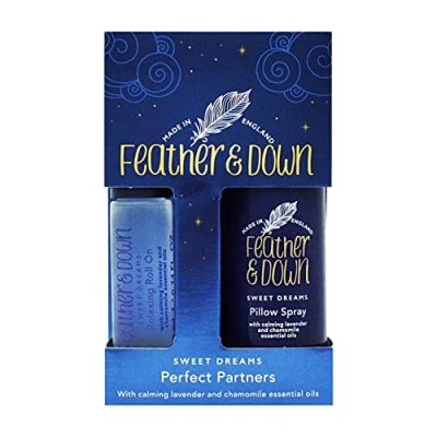 Abbildung von Feather &amp; Down Sweet Dreams Perfect Partners Geschenkset (50ml Kopfkissenspray 10ml Roll on) mit beruhigenden ätherischen Ölen aus Lavendel und Kamille. Ohne Tierversuche. Natürliche Extrakte.