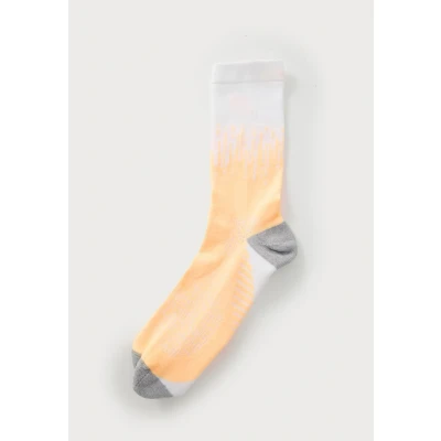 Abbildung von Asics Performance RUN CREW Unisex Sportsocken Brilliant white/orange glow, Größe: 35 38, glow