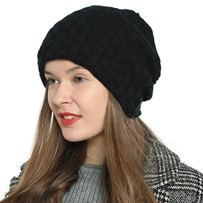 Abbildung von DonDon Beanie Damen Winter Slouch Style mit Innenfutter (Packung, 1 St) Wintermütze, Flechtmuster und Teddyfleece