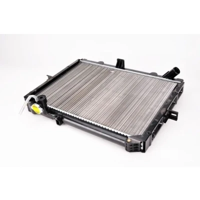 Abbildung von THERMOTEC D70309TT Kühler, Motorkühlung Kupfer, Kunststoff für Fahrzeuge mit/ohne Klimaanlage 544 380 34 Schaltgetriebe Kühlrippen mechanisch gefügt