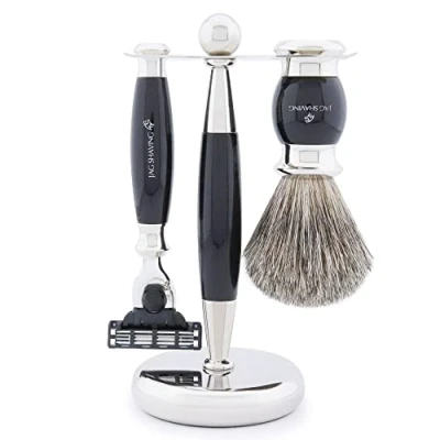 Abbildung von Jag Shaving Rasierset 3 teiliges mit Rasierpinsel Rasierklingen Rasierhobel Super Dachshaar Rasierständer Schwarz als Geschenkset