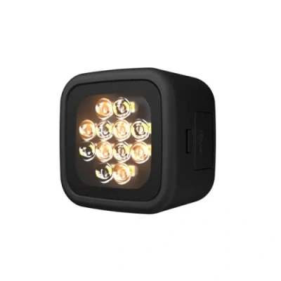Abbildung von Pivo Smart Video Light kompakte und transportfähige LED Beleuchtung für Fotos Videos mit 360 Rotation Blitzschuhadapter, 4000 mAh, wiederaufladbar, CRI 90+ 6500 K, einstellbarer Farbbereich