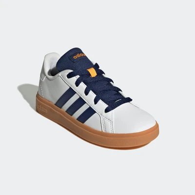 Abbildung von adidas Sportswear GRAND COURT LIFESTYLE TENNIS LACE UP Sneaker Design auf den Spuren des Superstar