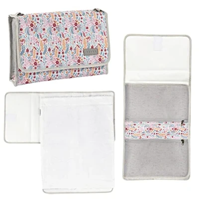 Abbildung von BÉABA, Baby Wickeltasche, Wickelunterlage aus 100% Baumwolle, für unterwegs, mit Fächern Windeln &amp; Feuchttücher Genève, Grau/Blumig