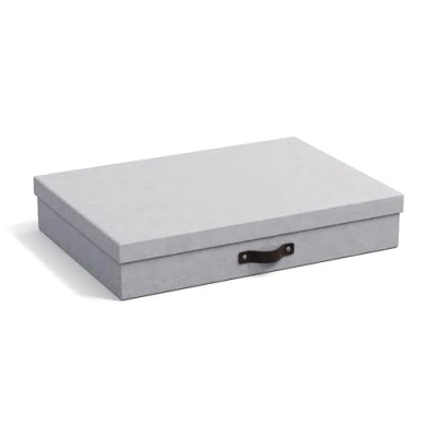 Abbildung von Bigso Box of Sweden SVERKER Dokumentenbox für Unterlagen im A3 Format Schreibtischablage mit Deckel und Griff Aufbewahrungsbox aus Faserplatte Papier in Leinenoptik hellgrau