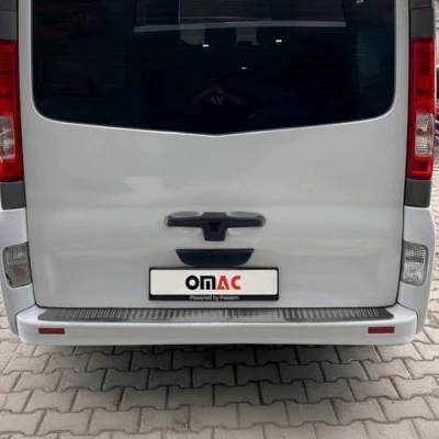 Abbildung von OMAC Ladekantenschutz Stoßstangenschutz kompatibel mit Opel Vivaro 2001 2014 Edelstahl Dunkel