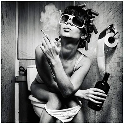 Abbildung von Wallario Glasbild Kloparty Sexy Frau auf Toilette mit Zigarette und Schnaps 50 x cm Wandbilder Glas in Premium Qualität: Brillante Farben, freischwebende Optik