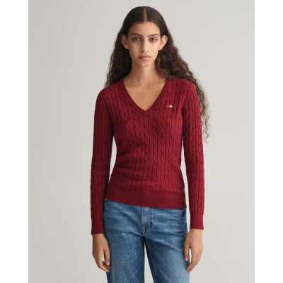 Abbildung von Gant Strickpullover &quot;STRETCH COTTON CABLE V NECK&quot;, mit Logostickerei auf der Brust