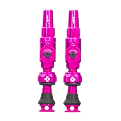 Abbildung von Muc Off Big Bore Lite Tubeless Valves, Pink 45mm Precision Engineered Dust Caps for Bikes with Revolutionary Airflow Technology Presta Valve MTB/Road/Gravel