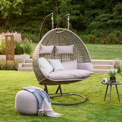 Abbildung von HOME DELUXE Hängesessel Polyrattan TWIN (inkl. Gestell, Korb, Sitzauflage, Montagezubehör, 4 St., Komplettset), Hängestuhl, Hängekorb, Hängeschaukel, Hollywoodschaukel