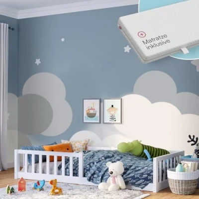 Abbildung von Bellabino Vere Bodenbett 80x160 Montessori Kinderbett mit Matratze, Rausfallschutz &amp; Lattenrost, Jungen Mädchen Holzbett aus Kiefer Massivholz in Weiß