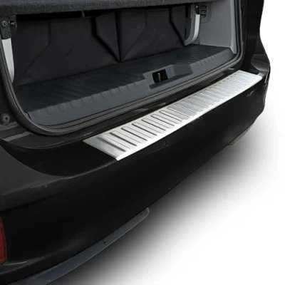 Abbildung von teileplus24 AL207 Aluminium Ladekantenschutz kompatibel mit VW ID. Buzz 2022 , Farbe:Silber
