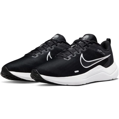 Abbildung von Nike Performance Downshifter 12 Laufschuh Neutral, Herren, Größe: 44.5, Black/white/dark smoke grey/pure platinum Schuhe