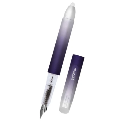 Abbildung von Online Füllhalter magiXX Lavender I Füller mit radierbarer, blauer Tinte inkl. 1 Patrone Schreiben, radieren &amp; korrigieren in einem Füllfederhalter als Geschenk für Schule Uni