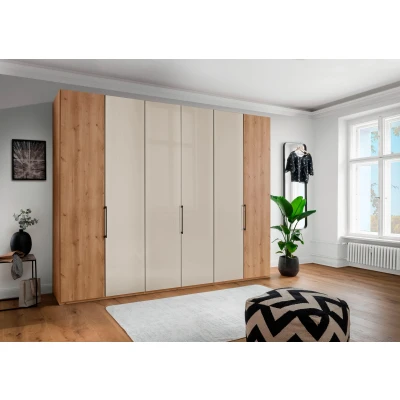 Abbildung von WIEMANN Drehtürenschrank &quot;Monaco&quot;, mit Teil Glasfront sowie hochwertige Beschläge inkl. Türdämpfung