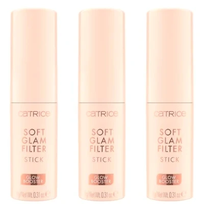 Abbildung von Catrice Soft Glam Filter Stick, Basis, Nr. 080, Nude, weichzeichnend, strahlend, für trockene Haut, Mischhaut, vegan, ohne Parfüm, Alkohol, Konservierungsstoffe, 3er Pack (3x9g)