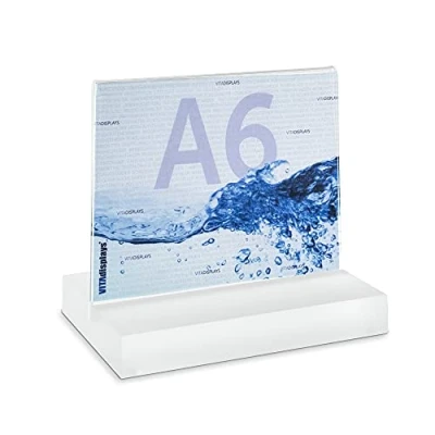 Abbildung von VITAdisplays DIN A6 Werbeaufsteller im Querformat mit massiver, satinierter PLEXIGLAS Basis, T Ständer, Aufsteller als Tischaufsteller