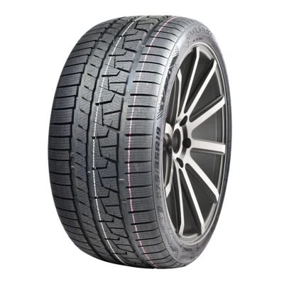 Abbildung von Royal Black Winter Uhp 215/45 R17 91V XL