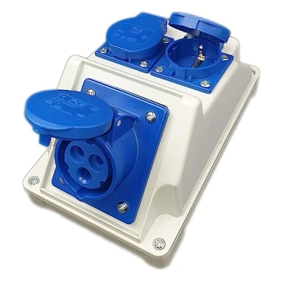 Abbildung von RoadEu Kombi Wandsteckdose 16A 3P, 2x Schuko Steckdosen 230V, Caravan Adapter, Stromverteiler IP44.