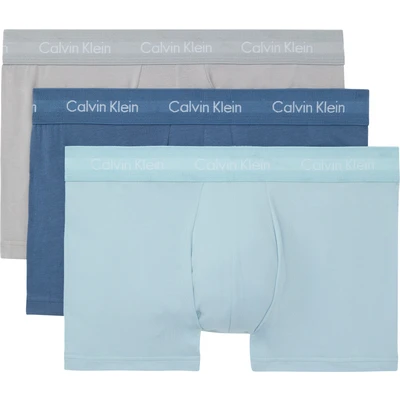 Abbildung von Calvin Klein Underwear TRUNK LOW RISE 3PK (Packung, 3 St., 3er Pack) mit Logoschriftzügen