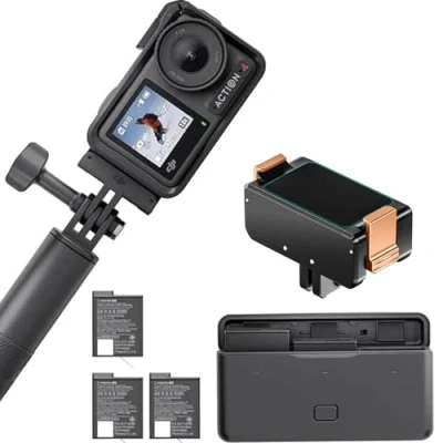Abbildung von DJI Osmo Action 4 mit Magnetfuß 4K/120fps wasserdichte Kamera einem 1/1,3 Zoll Sensor, atemberaubende Low Light Aufnahmen, 10 Bit und D Log M Farbleistung, (Adventure Combo)