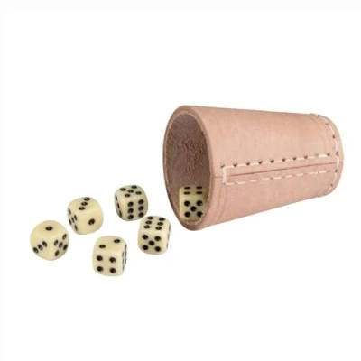 Abbildung von GICO Spiel, Würfelbecher (echt Leder) Standard (9 cm) mit 6
