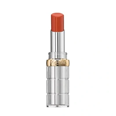 Abbildung von L&#039;Oréal Color Riche Shine Lippenstift 352 BeautyGuru
