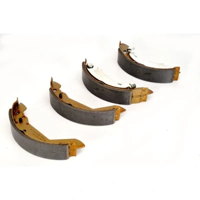 Abbildung von LPR 04670 Bremsbacken 180 32 mit Handbremshebel CITROËN: Xsara Schrägheck, Kombi, AX, PEUGEOT: 306 Cabrio, 205 II Schrägheck