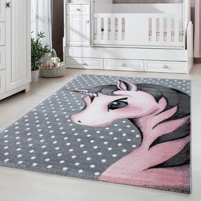 Abbildung von Carpetsale24 Kinderteppich Modern Einhorn Design Pink 140 x 200 cm Kurzflor Teppich Kinderzimmer Waschbarer Babyteppich Spielteppich für Junge und Mädchen Extra Weich Antiallergen Rechteckig