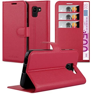Abbildung von Cadorabo Hülle kompatibel mit Samsung Galaxy J6 2018 Handyhülle aus Kunst Leder Flip Klappbare Stoßfeste Magnetische [Standfunktion] [Kartenfächern] Cover für Tasche in Rot