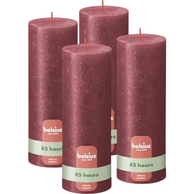 Abbildung von Bolsius Rustik Stumpenkerzen Shimmer Rot Set 4 Stück Dekorative Länge Brenndauer 60 Stunden Unparfümierte Enthält Natürliches Pflanzenwachs Ohne Palmöl 19 x 7 cm